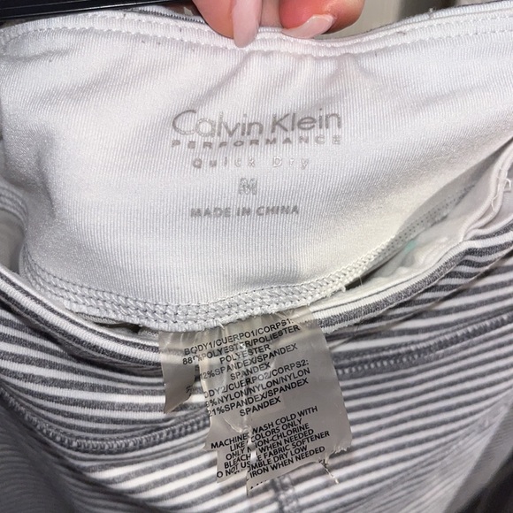 Calvin Klein performance leggings - Medium - Picture 6 of 7